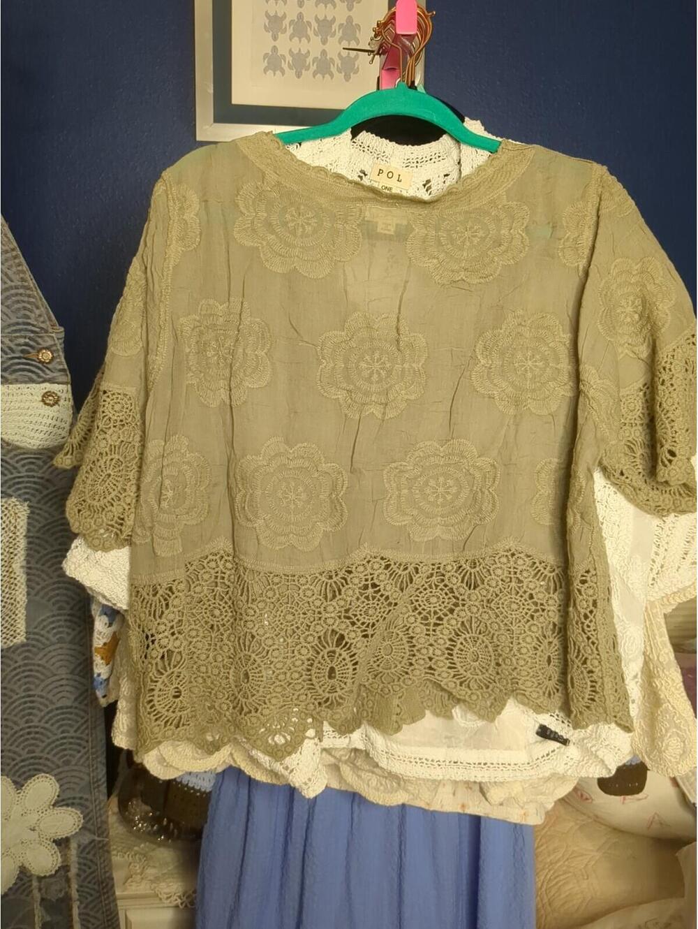 POL Open Front Crochet Heart Button Front Pattern Crochet Cardigan One Size - Picture 4 of 5